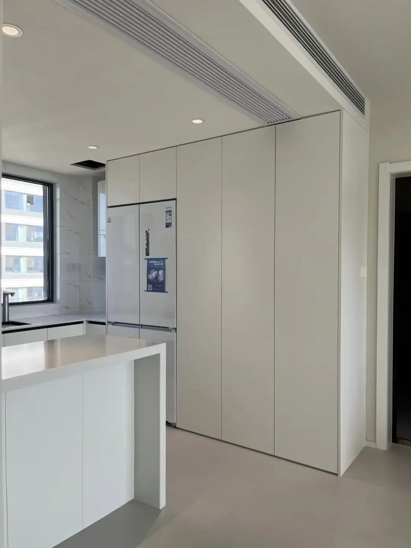 整體櫥柜定制與廚房櫥柜定制，專業(yè)靠譜之選