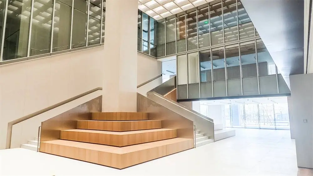 精一股份在佛山，辦公家具細(xì)節(jié)控